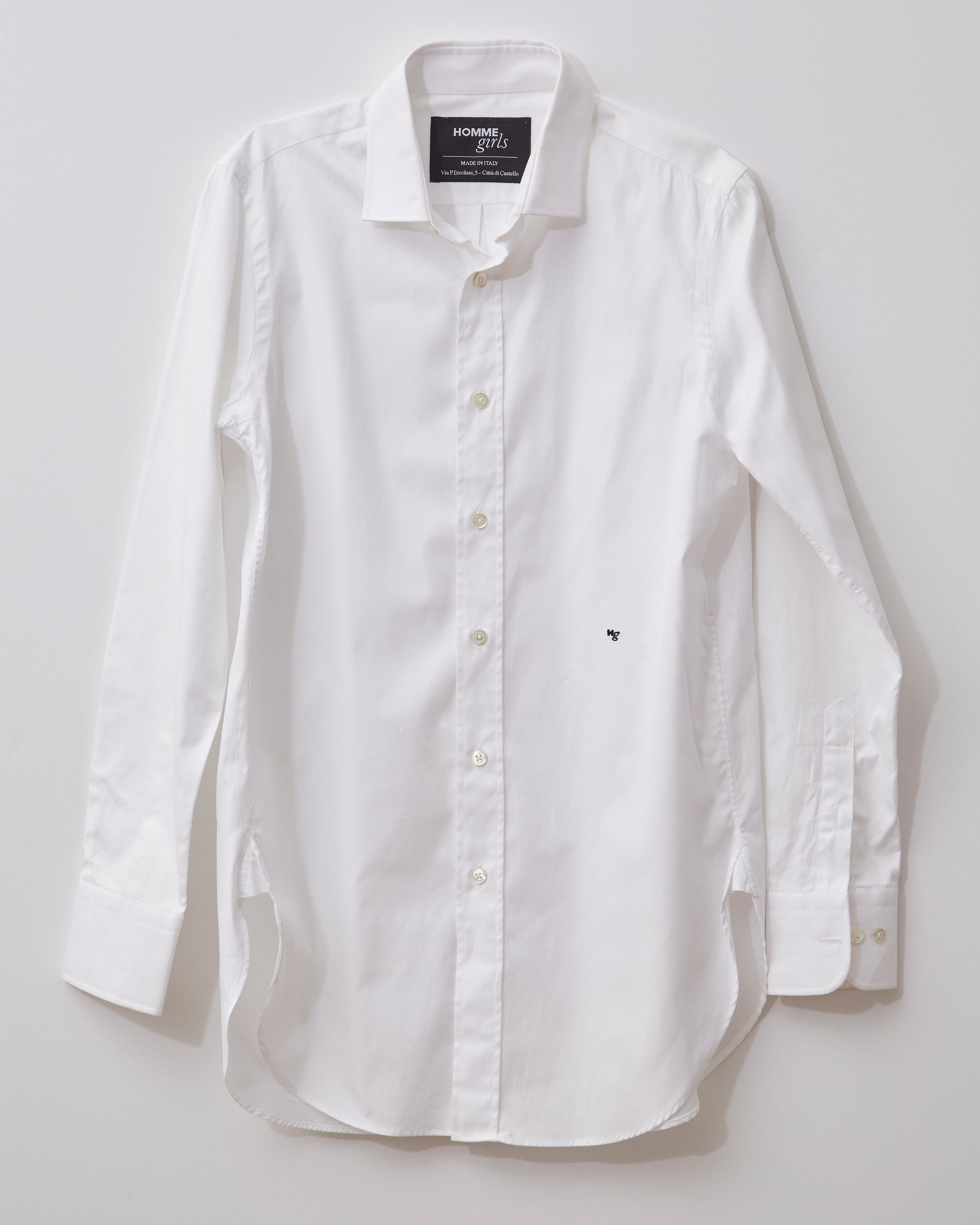 How to Style a White Button Up Shirt Year Round